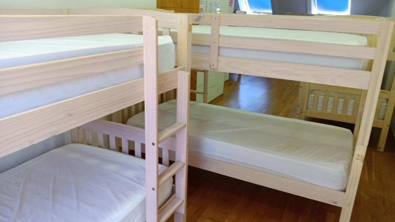 Albergue -Wifi- O Apartamento -No Wifi- Camino Santiago Porrino - En Pleno Centro - City Centre Eksteriør billede